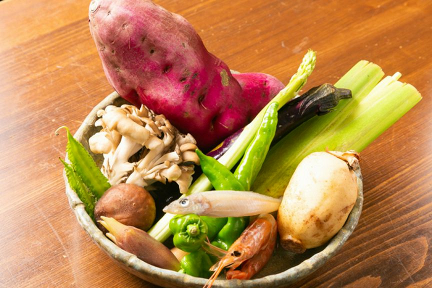 厳選の旬の食材、地産地消、無農薬野菜のこだわり。瀬戸内の鮮魚