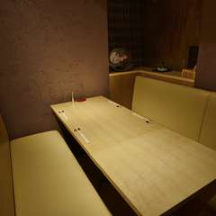 ゆったりとソファーを配した、居心地の良いプライベート空間