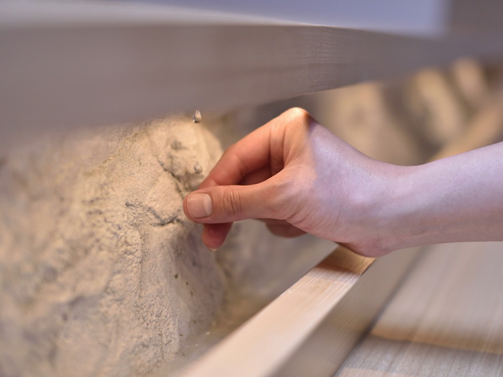 涼やかに流れる水で指を洗う、昔ながらの粋なスタイルを継承