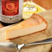 甘いものが苦手な人でも完食できてしまう一皿です。デザートメニューですが、食後だけにとどまらず、ベルギービールと素敵なマリアージュを奏でてくれます。【レンベーク】では今、スイーツ飲みがひそかな流行です！