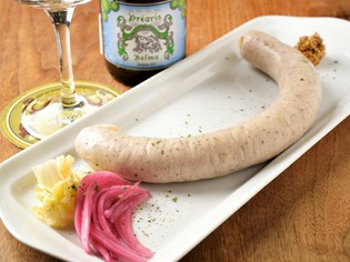 一本一本お店で手づくり『イベリコ豚の〈自家製〉白ソーセージ』