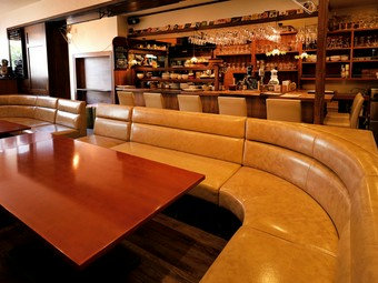 0次会からバー使いまで、多岐に渡るシーンで利用できる専門店