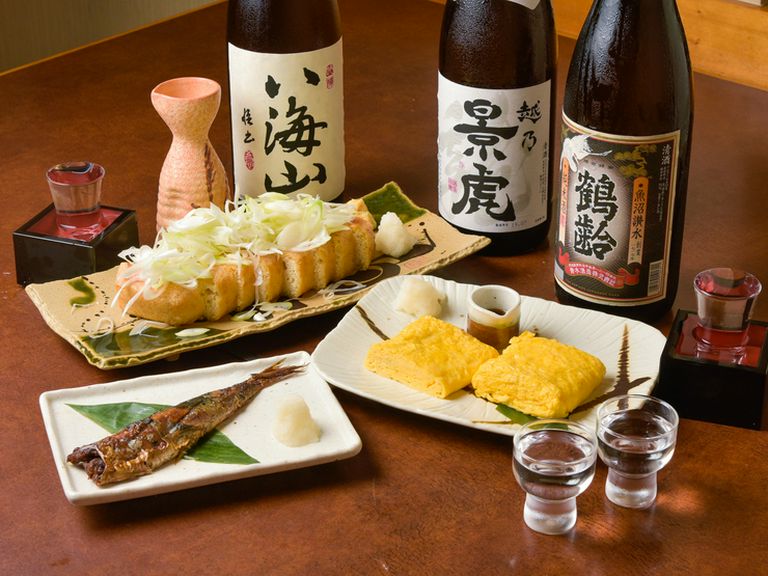 新潟の地酒を店主が独自にセレクト。季節ごとのお酒にも注目