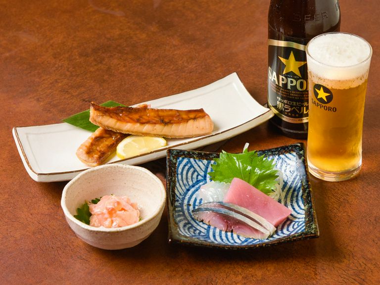 お酒がどんどん進む。新潟県村上の名物料理を集めた『晩酌セット(村上)』