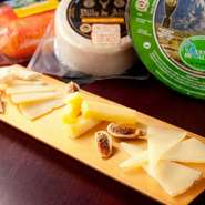 スペイン産チーズ4種盛り合わせ