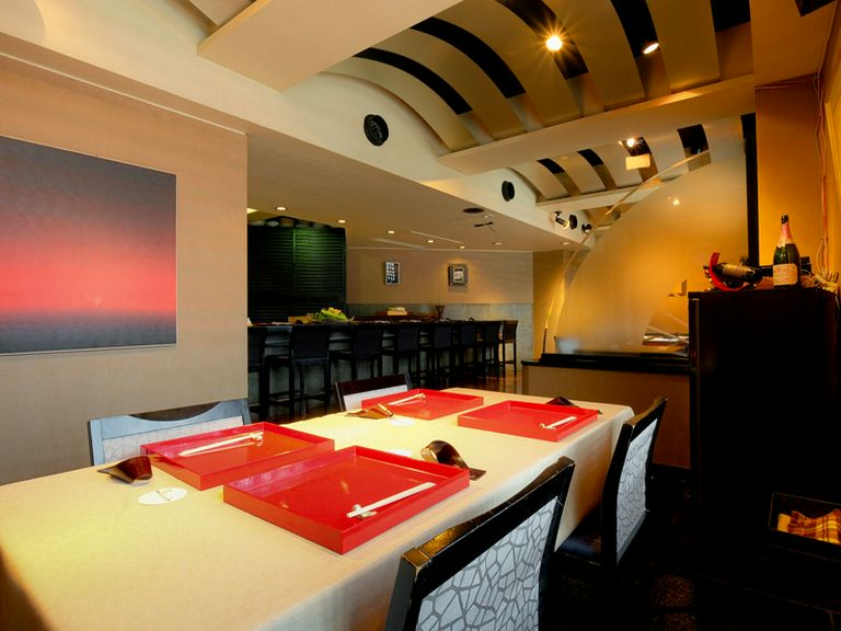 ハモやすっぽんなど高級食材に舌鼓。美食家も納得の日本料理店