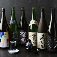 京都の地酒に生酒、限定酒も数多く取り揃えているので、料理に合わせていろいろ味わうことができます。季節によって替わるのでその時ならではの味わいが楽しめます。