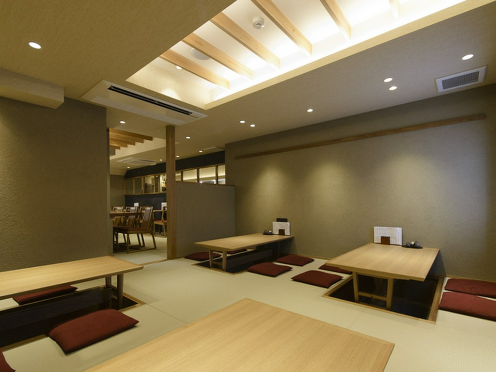 貸切OK。足がラクな掘りごたつの座敷席で歓送迎会や宴会も。