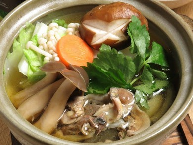 ちょっと食べたい。そんな気分にぴったりの人気の『すっぽん小鍋』