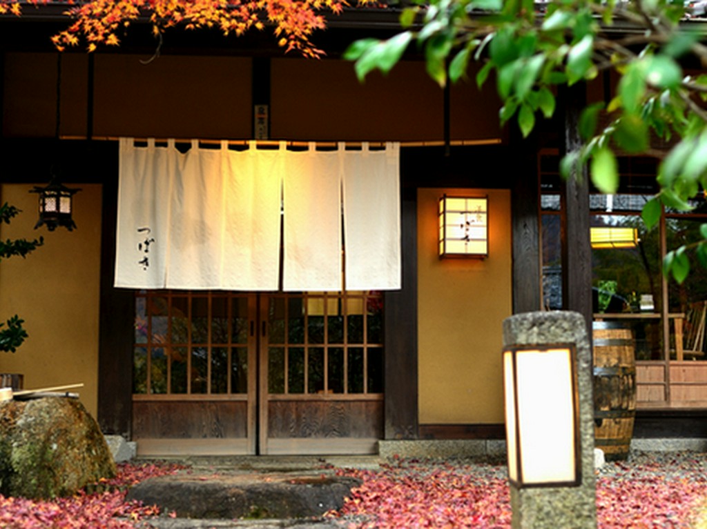 クラシカルな洋食と優雅で嫋やかなひとときをお楽しみください