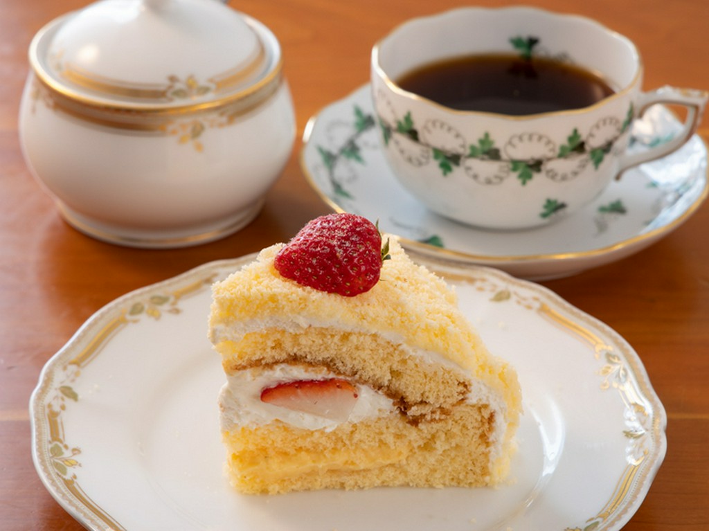 コーヒー・紅茶と選べるケーキ『ケーキセット』