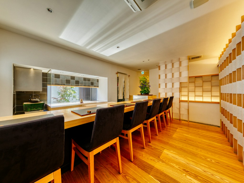 特別な日だからこそ、美味しいものを共に味わう贅沢なひとときを