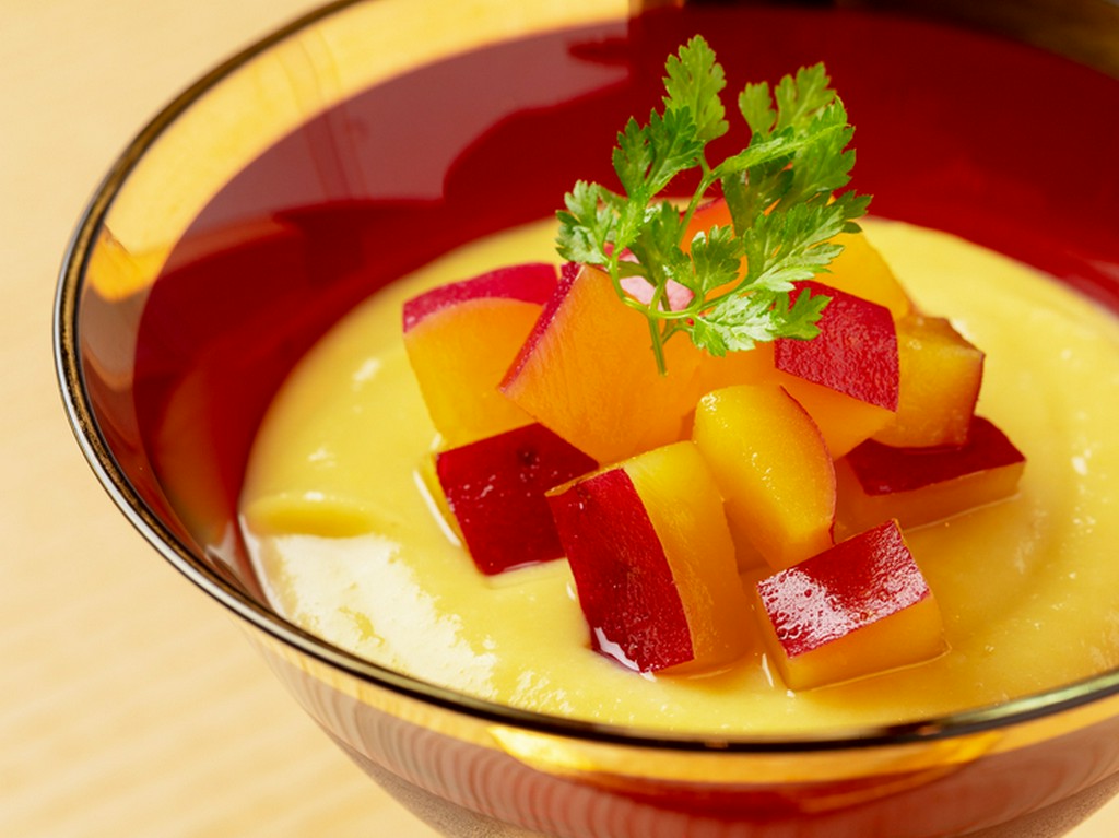 店主の磨き抜かれた感性が冴える逸品料理の数々