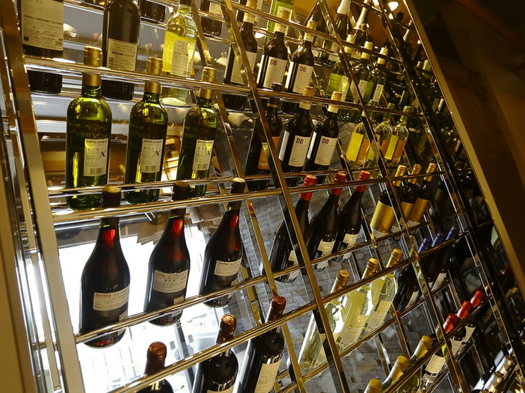 上質な肉によく合うワインを厳選