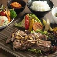 牛タン(100ｇ)/ごはん/スープ/キムチ