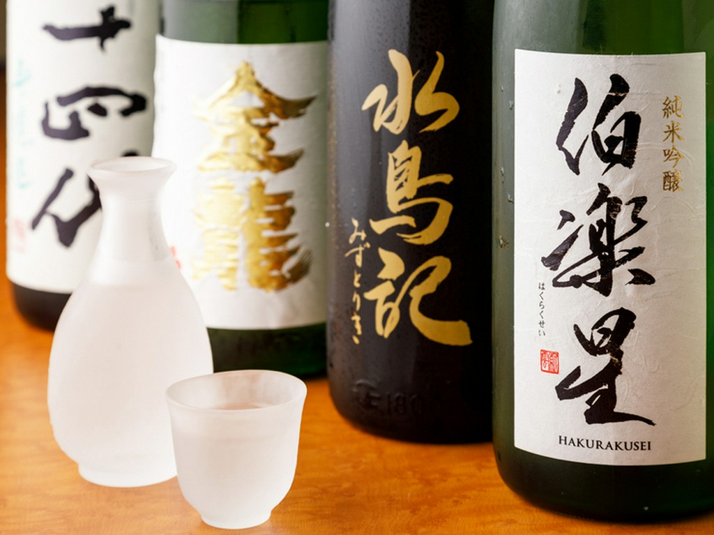 宮城の地酒のほか、東北各地から選りすぐった「日本酒」