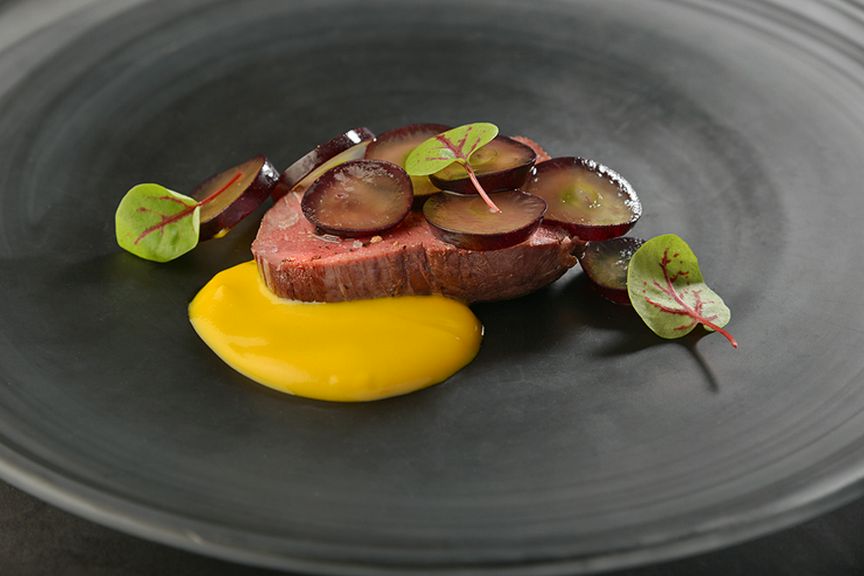 旬の魚介類、有機栽培の野菜、希少な銘柄牛で紡ぐイタリア料理