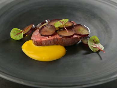 旬の魚介類、有機栽培の野菜、希少な銘柄牛で紡ぐイタリア料理