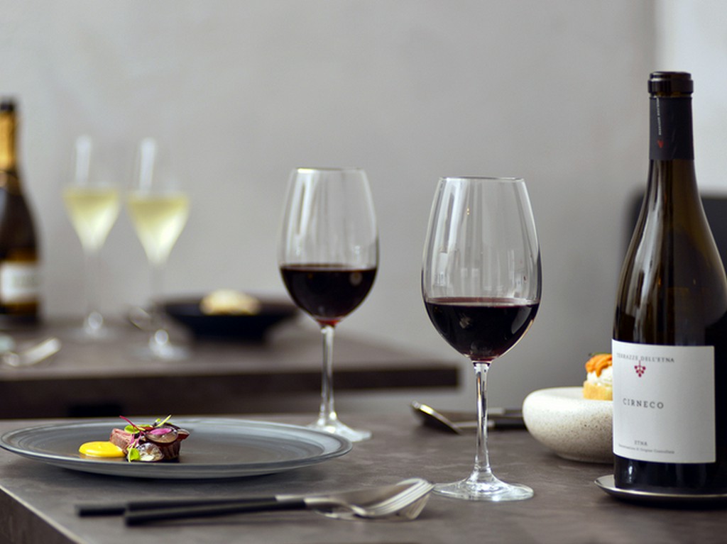 普段のデートだけでなく、記念日に最適な記憶に残るディナーを