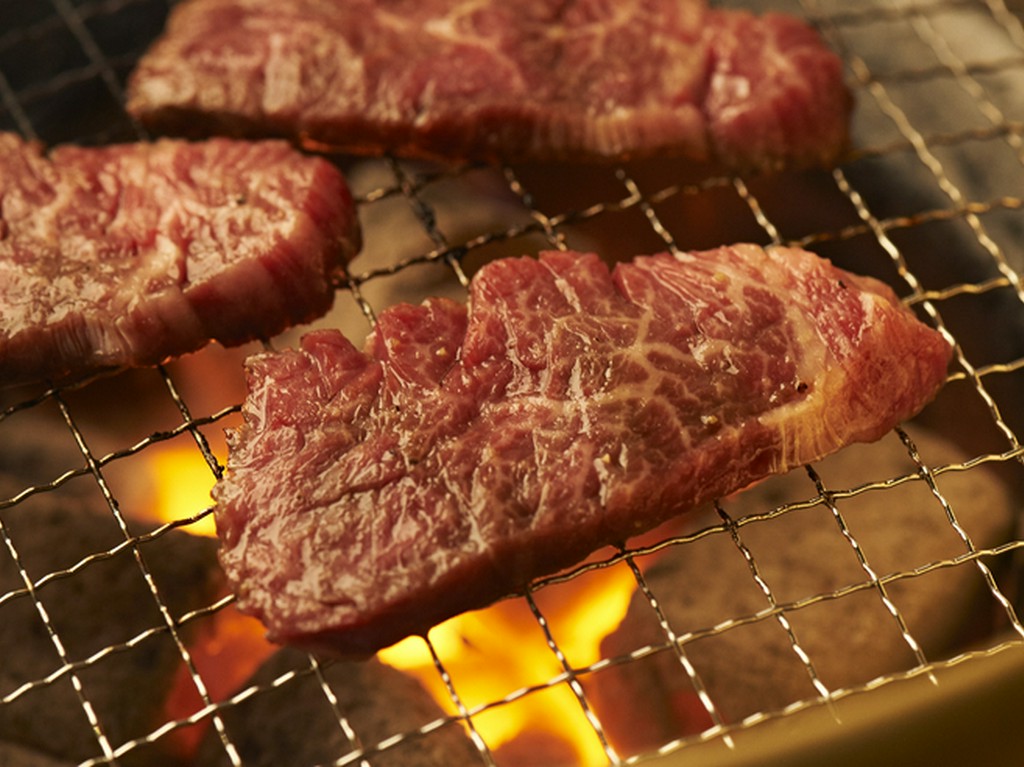 肉も野菜も地元の良質なものを中心に、厳選して仕入れ