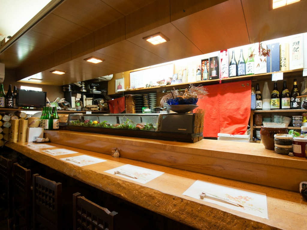 気さくな店主との会話を楽しみに訪れるゲストも増えている