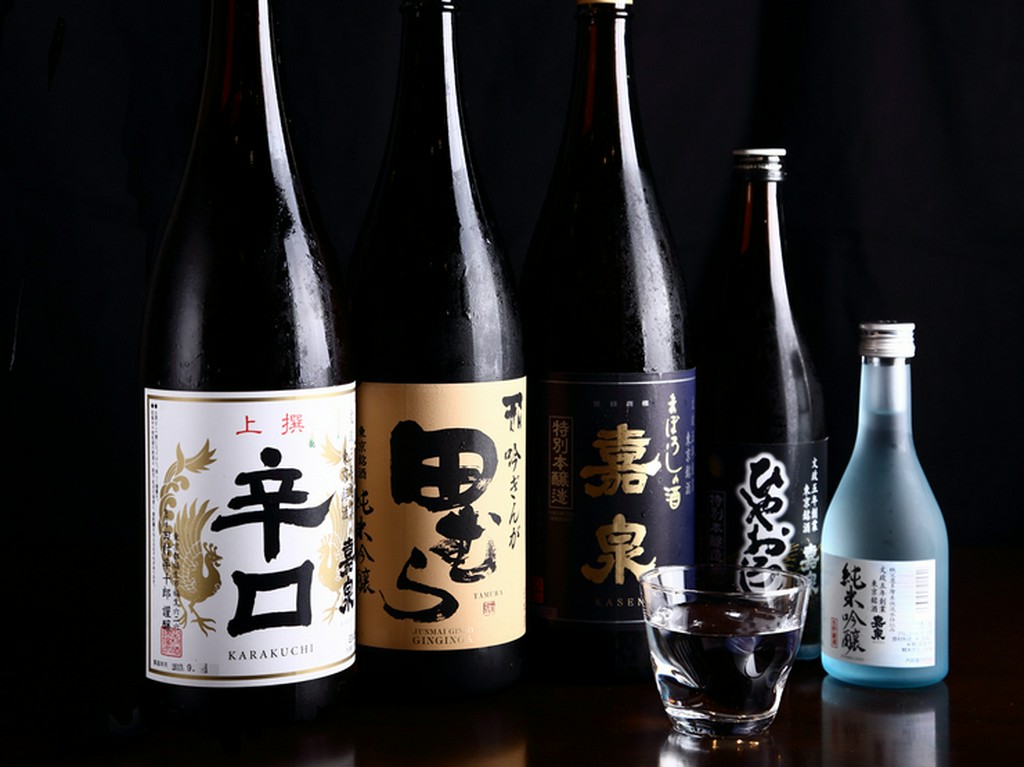 地元の蔵元から取り寄せる地酒を良心的な料金で満喫