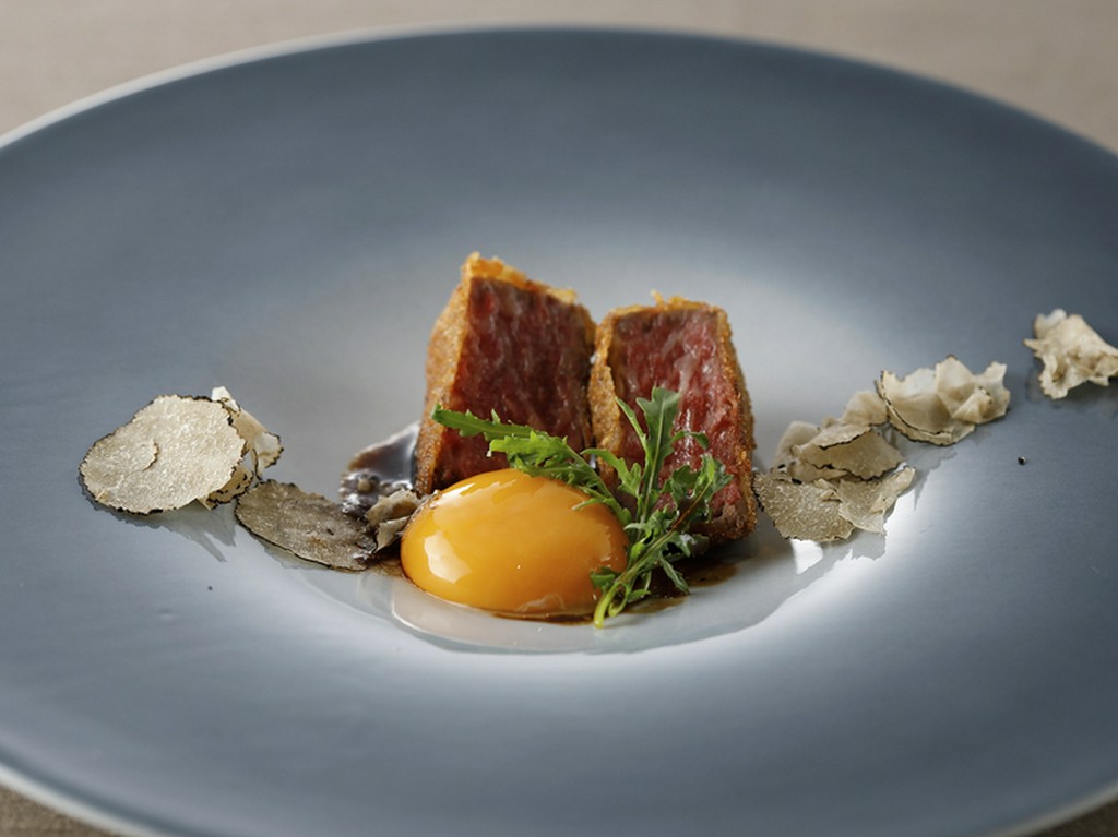 神戸牛フィレカツ 自家製ウスターソース トリュフ添え