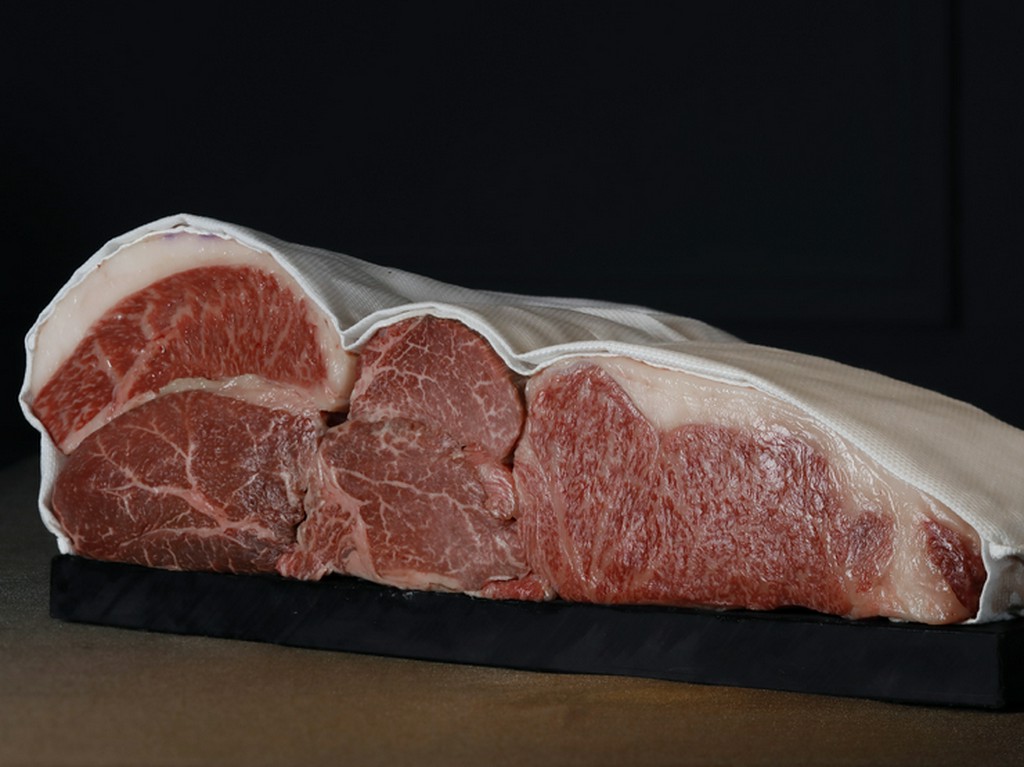 「但馬牛」のなかでも、厳正な規格をクリアした「神戸牛」