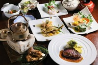 ・季節盛合わせ
・刺身
・炊き合わせ
・替わり鉢
・食事
・デザート