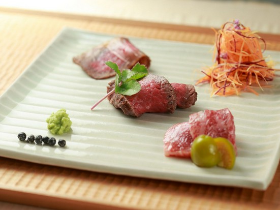 日本料理 とみ 六本木 和食 のグルメ情報 ヒトサラ