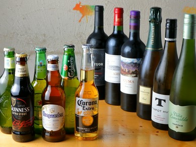 豊富な種類のお酒はどれもこれもお肉に合うものばかり