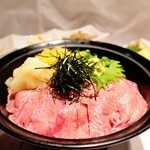 黒毛和牛 炙り鉄火丼