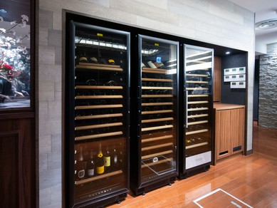 気軽に楽しめるグラスワインから、特別な日の一本まで網羅