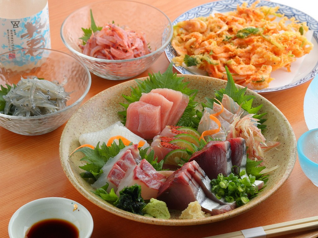 静岡産の食材をふんだんにあしらった「料理」がズラリ