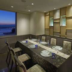 桃山時代の「琳派」をイメージした個室が全部で6室