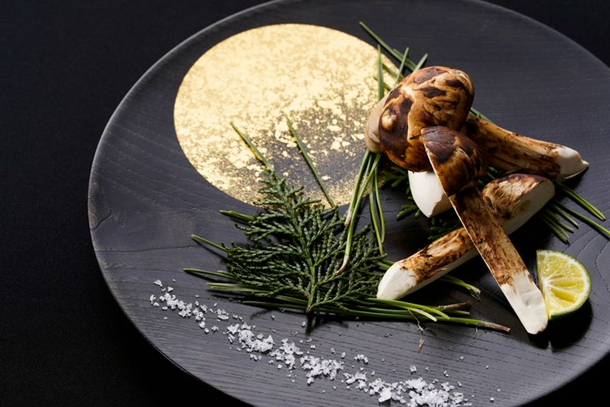 小田原の旬魚や県内の旬野菜を使った、季節の日本料理