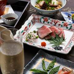 各種宴会やパーティーには、2時間半飲み放題付の宴会用コース