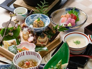 ゲストを感動へと導くことができる最初の一品『前菜（八寸）』