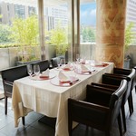 祝懐石。誕生日、記念日、お顔合わせ、ご長寿のお祝いやお子様の節句や入学祝、七五三など様々なおめでたいお席のご利用に最適です。
●お電話にてご予約ください