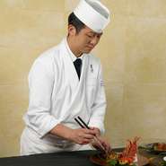 アレルギー、苦手な食材の変更などに柔軟に対応してくれるのが嬉しい。和食では珍しく、記念日であればホールケーキなどのデザートも用意してくれます。