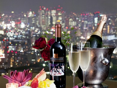 記念日には、ホールケーキ付の懐石料理でお祝いを