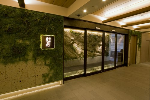 高級感溢れるエントランス