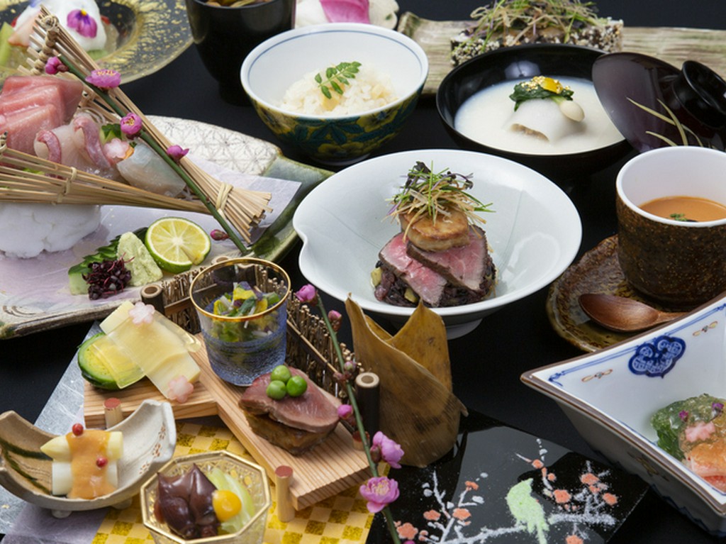 その時期に美味しさを増す、季節の旬食材を使用