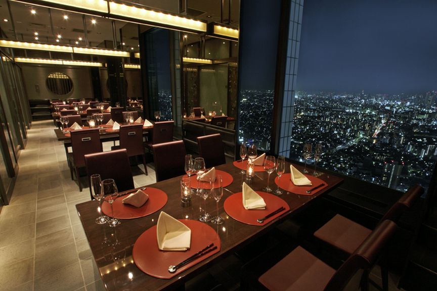 庭園デザイナーが表現する「緑の扉」で過ごす贅沢な時