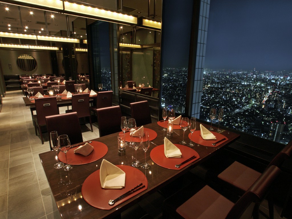 庭園デザイナーが表現する「緑の扉」で過ごす贅沢な時