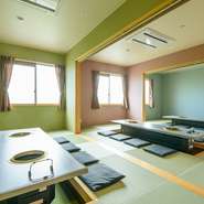 30名ほどを収容できる座敷席は、各種宴会利用にもうってつけ。コース料理の用意もあり、さまざまなシーンで活用できそうです。足を伸ばしてゆったりと、上質な肉料理に舌鼓をうってみませんか。