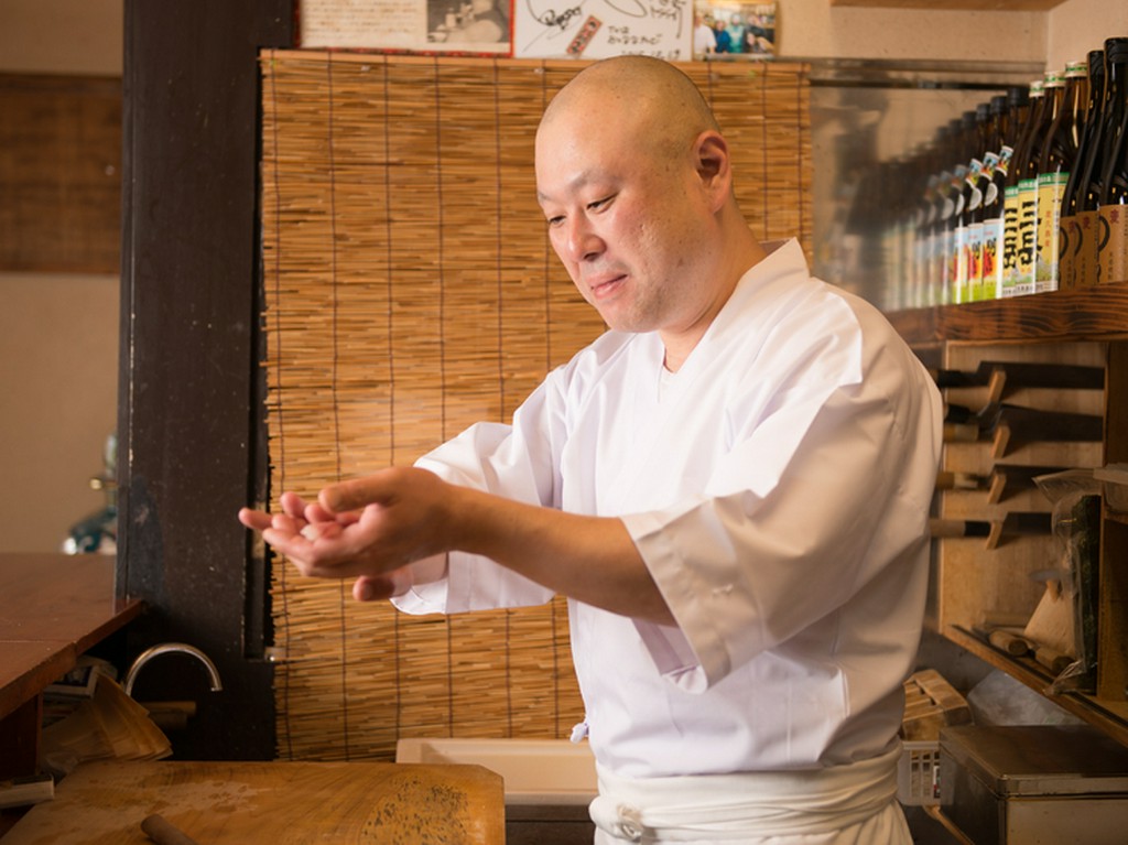 肩ひじ張らず、自然体で寿司を味わえる癒しの空間