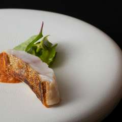 熟成により、魚本来の味を楽しめる『お魚のロースト』