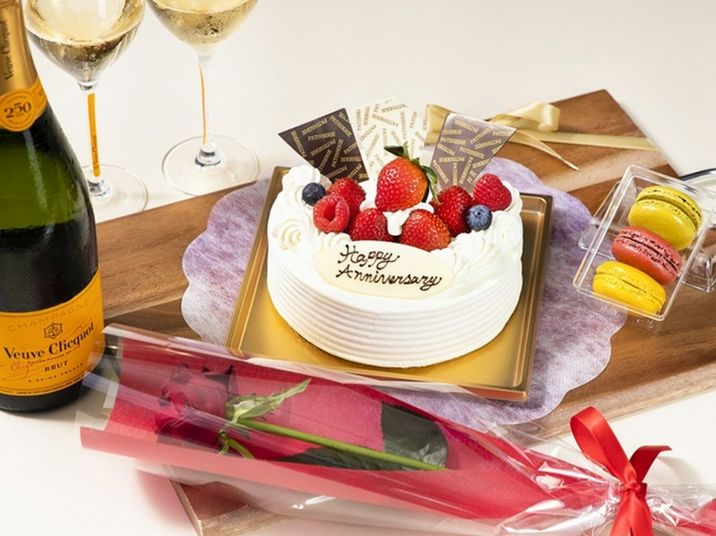 特別な日の素敵な舞台に！　『アニバーサリーディナー』を用意