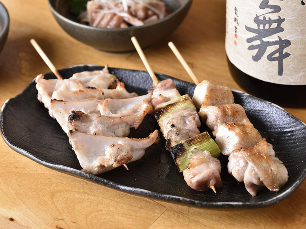 1本1本手打ちで仕込み、備長炭で焼き上げる、こだわりの味わい『名物とりふね』